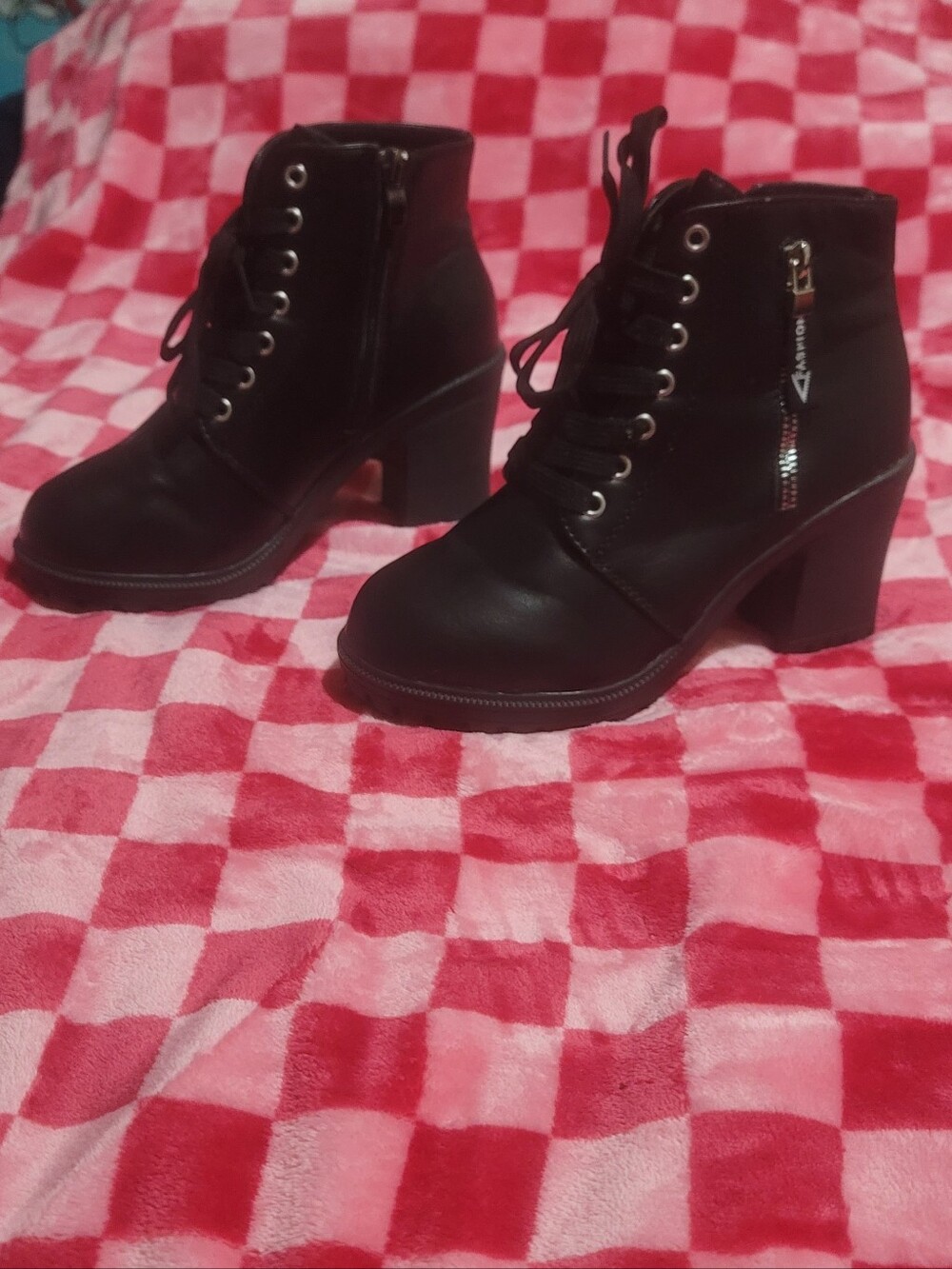 Women’s Black Lace-Up Block Heel Ankle Boots - - Picture 2 of 5